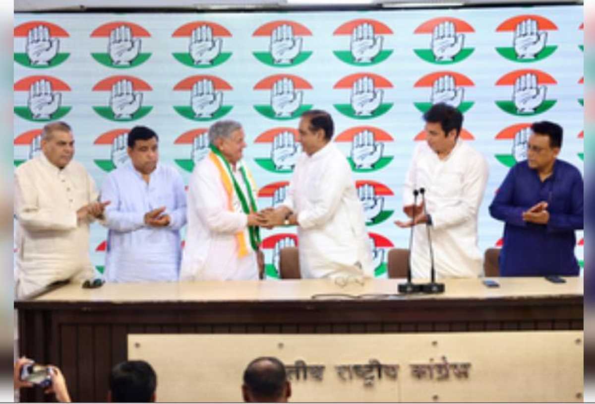 योगानंद शास्त्री ने फिर थामा कांग्रेस का दामन, 3 बार रह चुके हैं विधायक योगानंद शास्त्री ने फिर थामा कांग्रेस का दामन, 3 बार रह चुके हैं विधायक